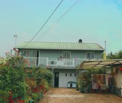 Maison / Villa 5 pi&egrave;ce(s)  181 m2