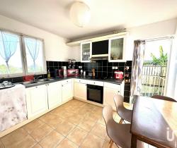 Maison / Villa 5 pi&egrave;ce(s)  95 m2