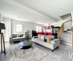 Maison / Villa 4 pi&egrave;ce(s)  80 m2