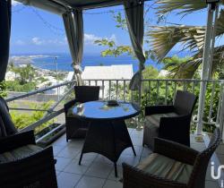 Maison / Villa 5 pi&egrave;ce(s)  102 m2