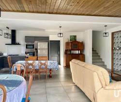 Maison / Villa 4 pi&egrave;ce(s)  130 m2